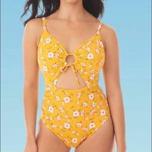 NWT Beach Betty Floral One Piece swimsuit